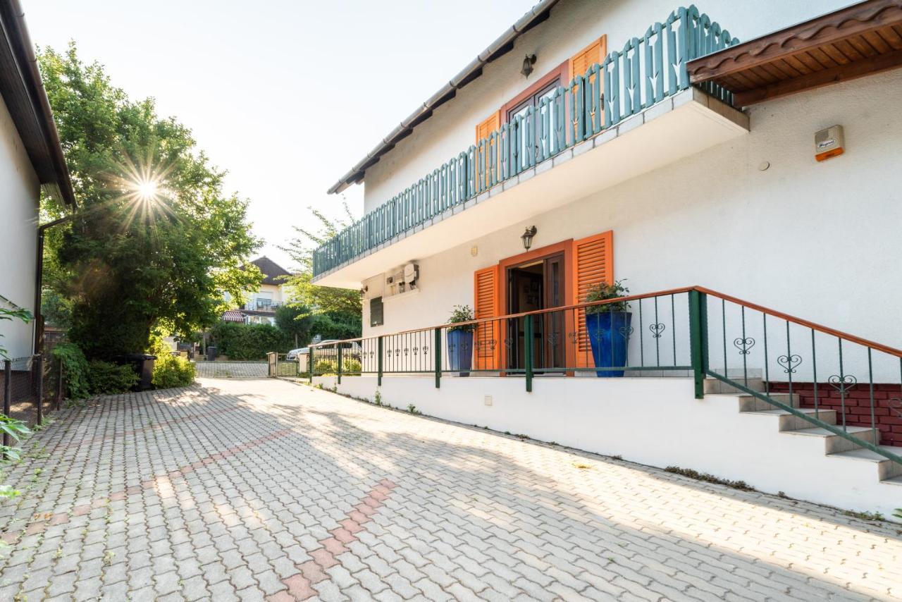 Corona Villa Heviz Exterior photo